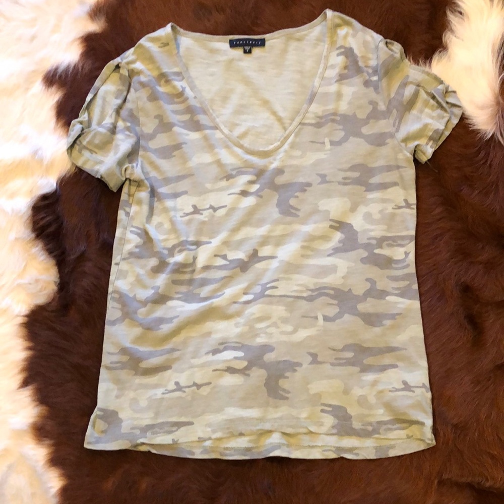 Sanctuary Size S Camouflage Shirt